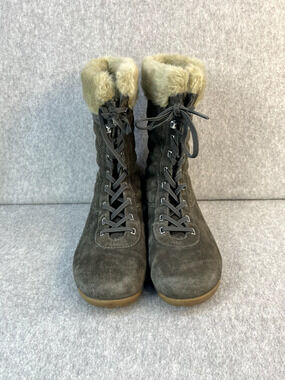 Helly Hansen Gray Suede Leather Quilted Faux Fur Lined Lace Up Boots sz 7